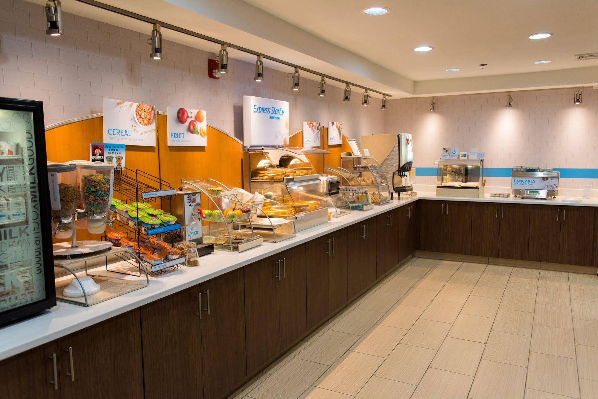 Hotel Express & By Ihg 2*